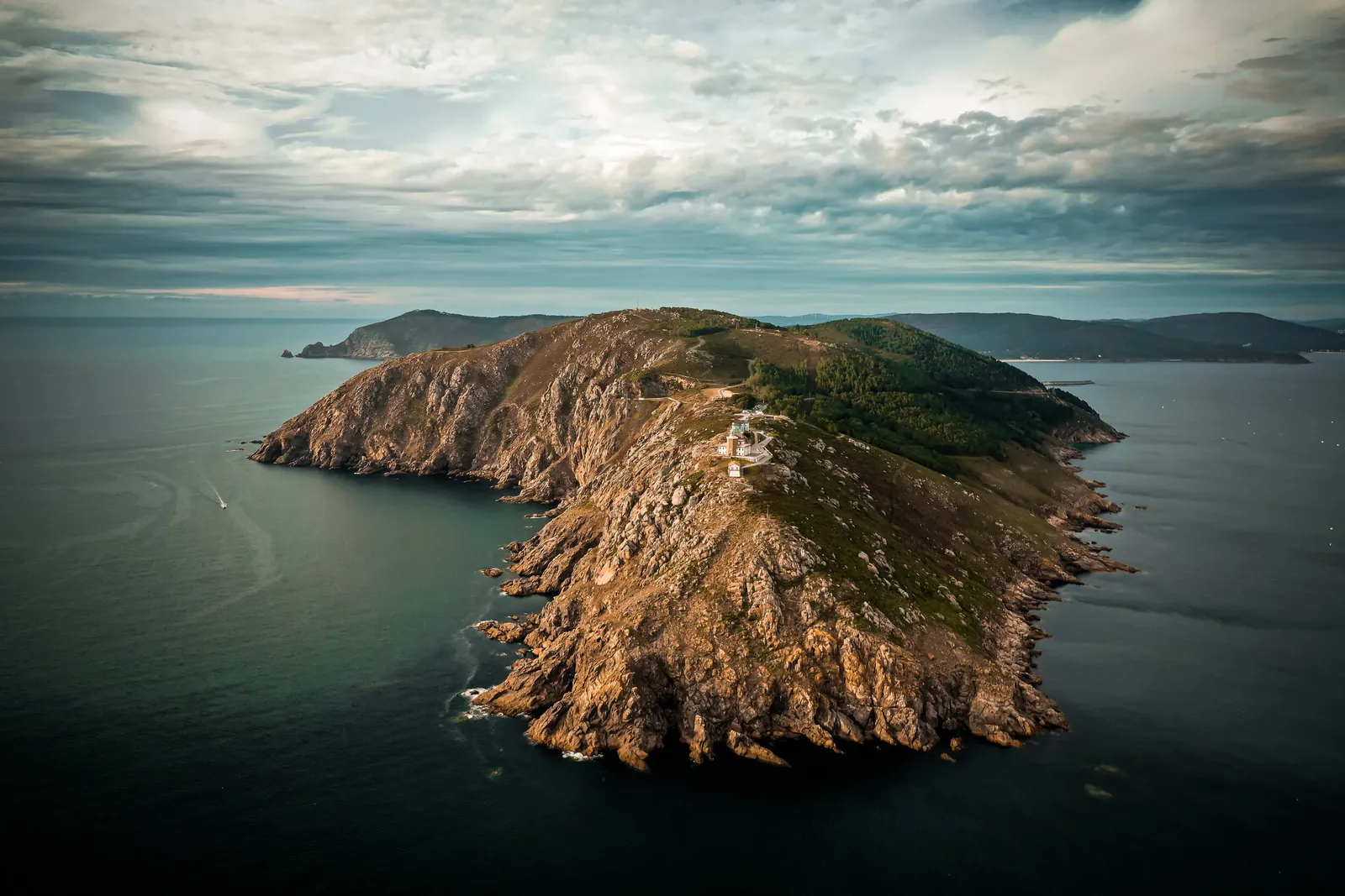 Fotografía aérea Finisterre. MAC Estudio